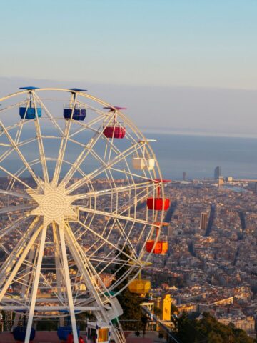 Barcelona amusement parks.